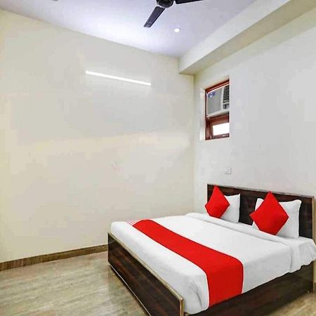 Hotel Sky Bird Bhauli Esterno foto