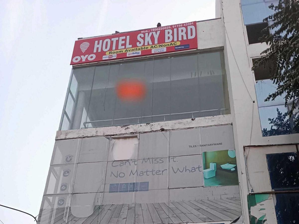 Hotel Sky Bird Bhauli Esterno foto